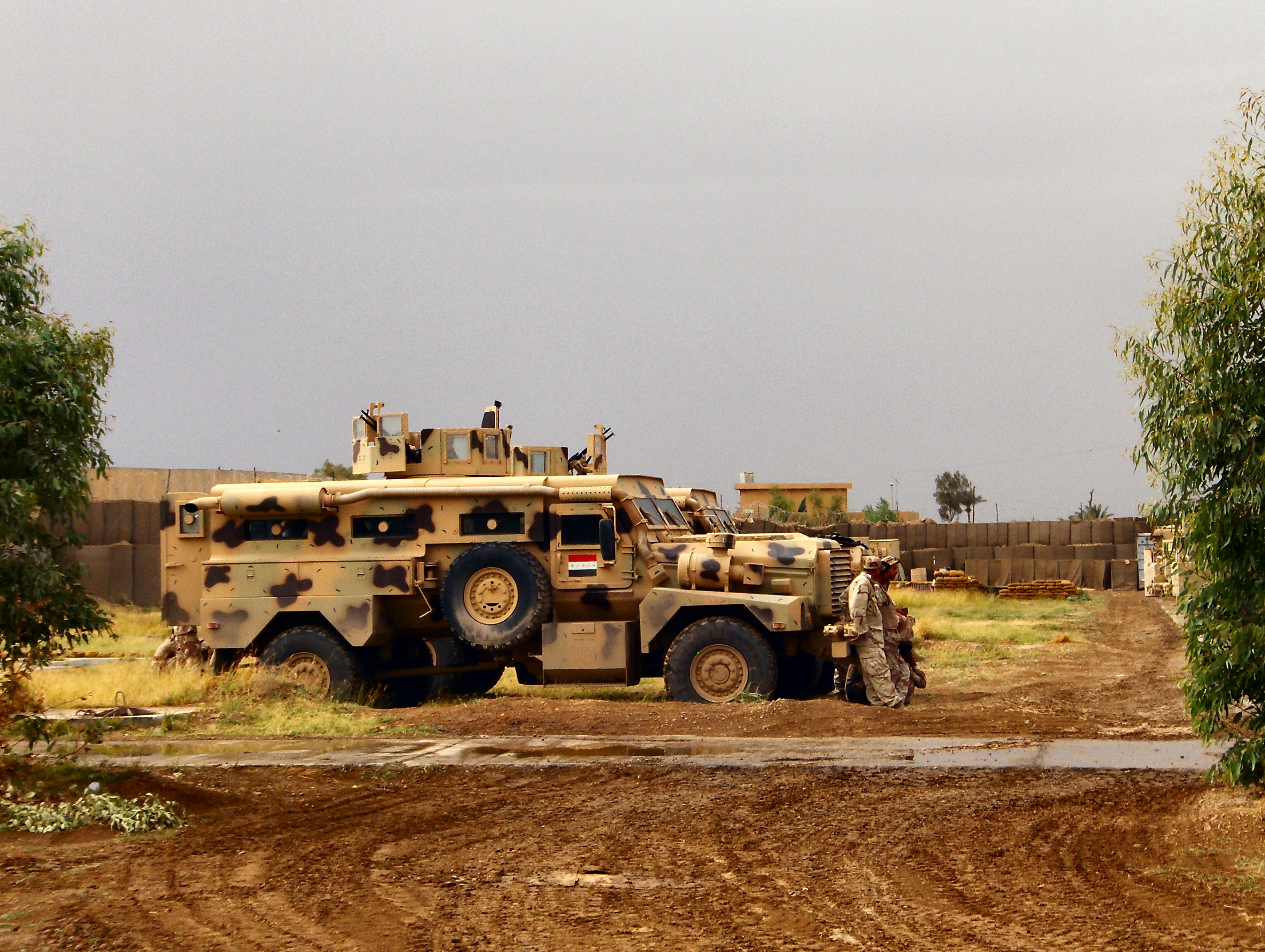 iraqi_army_vehicles_15_of_53.jpg