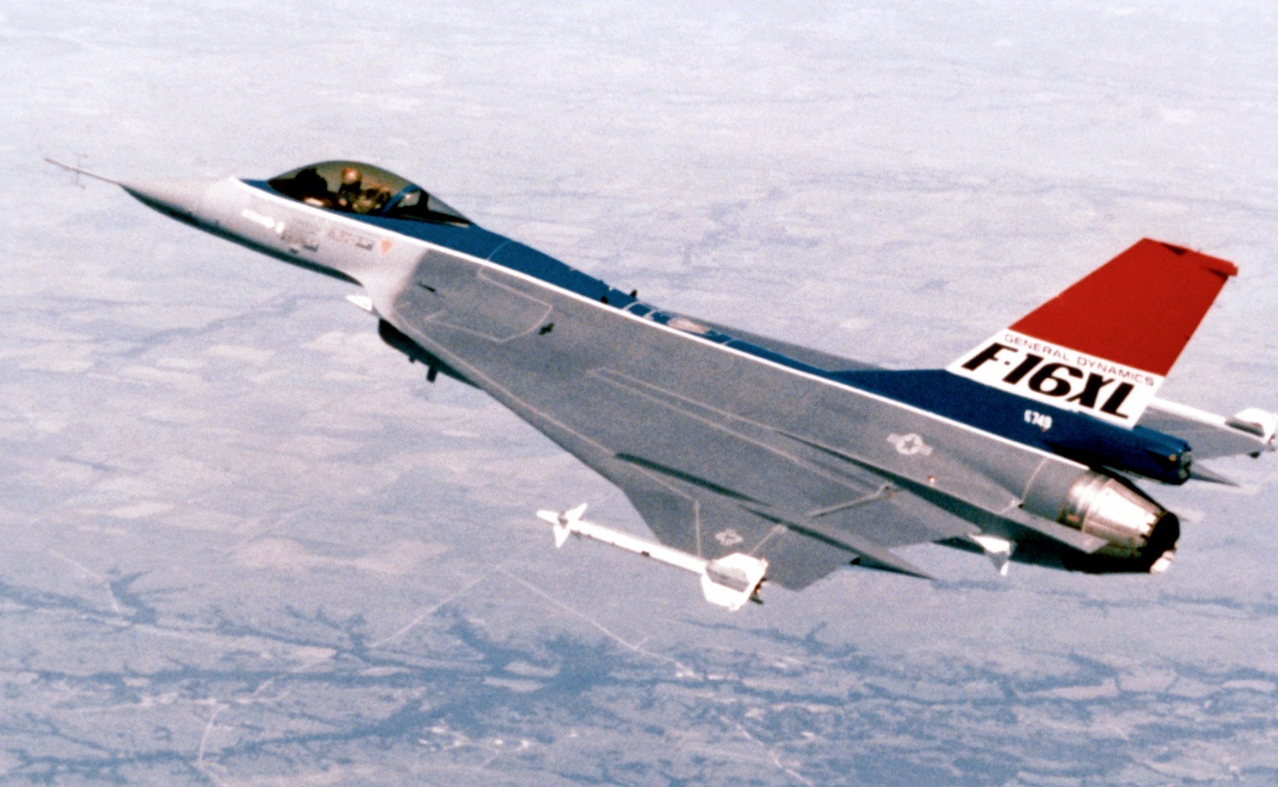 F-16XL