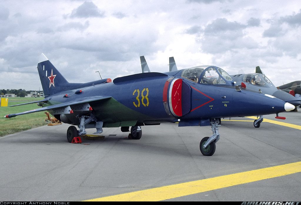 YAK 38 (8).jpg