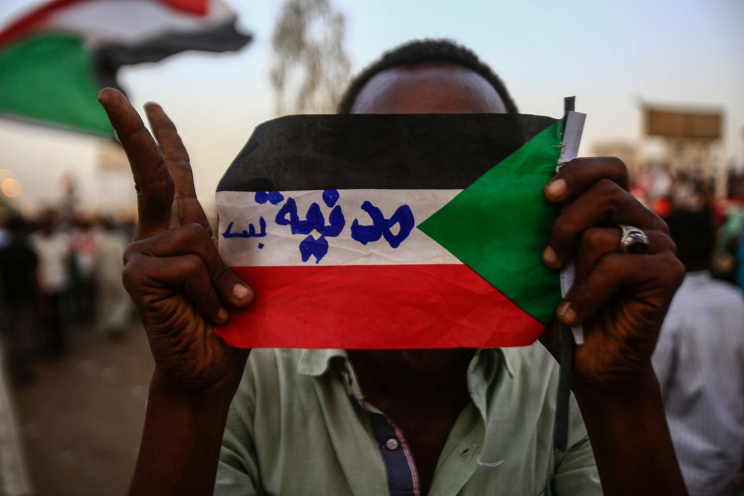 www.arabnews.com