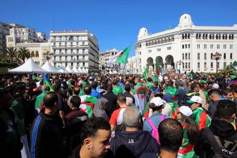 www.defenceweb.co.za