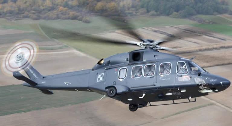 www.defenceweb.co.za