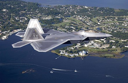 440px-F-22_4018.jpg