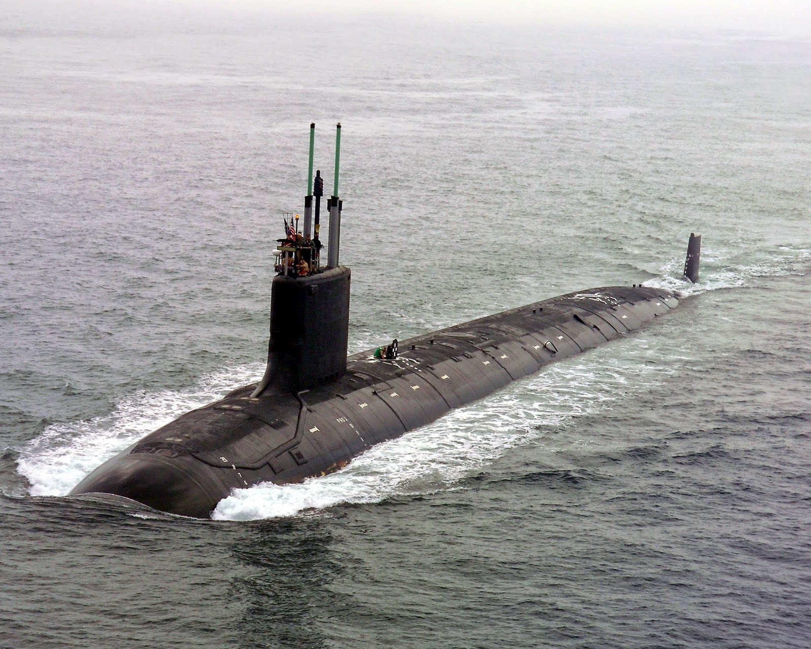 US_Navy_040730-N-1234E-002_PCU_Virginia_(SSN_774)_returns_to_the_General_Dynamics_Electric_Boat_shipyard.jpg