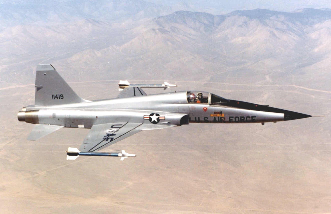 Northrop_F-5E_(Tail_No._11419)_(cropped).jpg