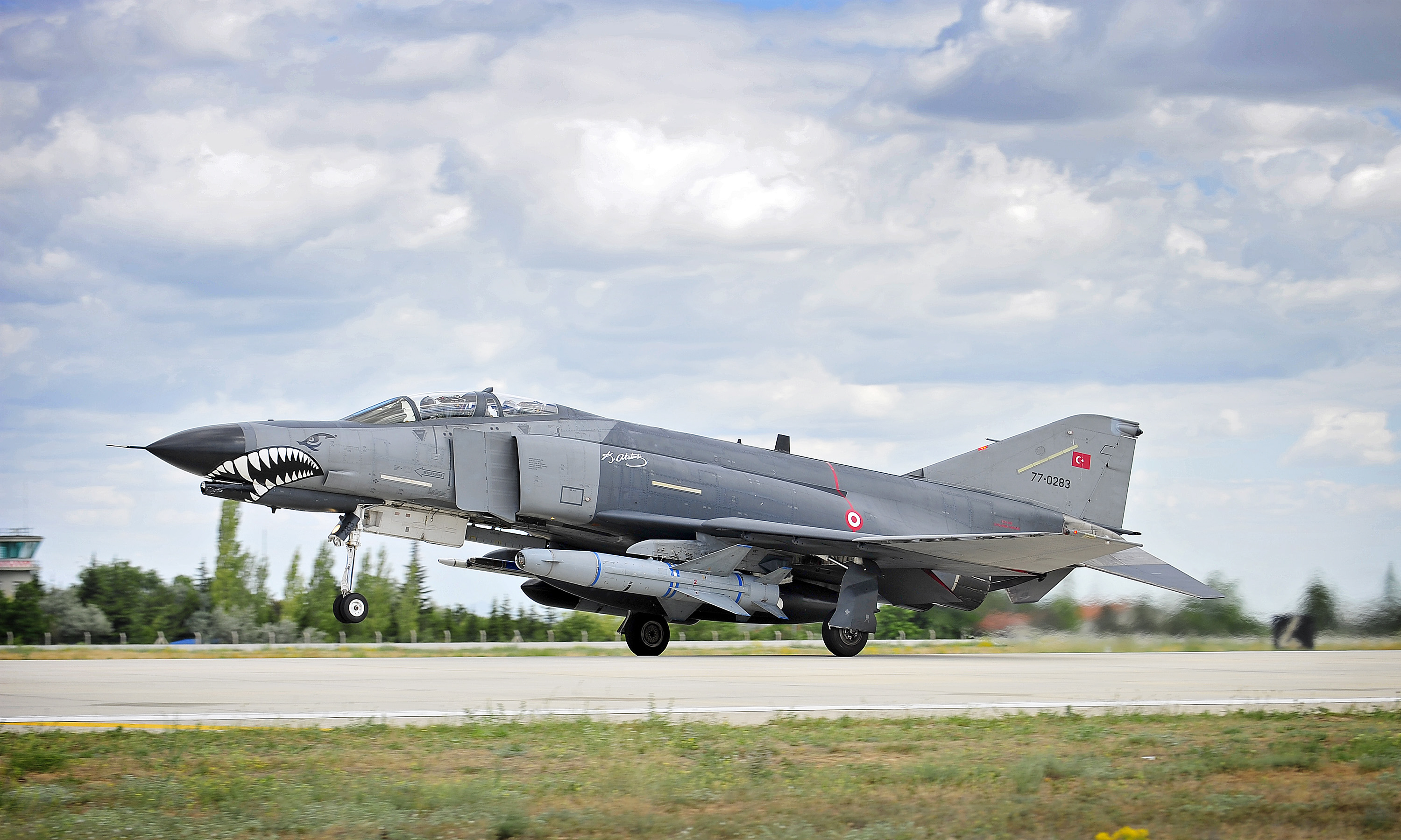 Turkish_Air_Force_F4E_Phantom_II_MOD_45157794.jpg