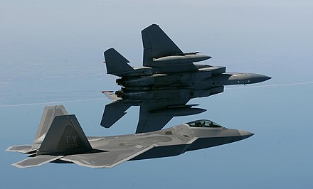 440px-F-15_and_F-22.JPG