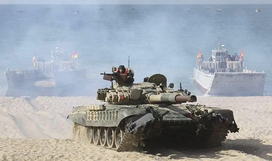 Tropex_2009_India_Indian_army_military_exercise_T-72_main_battle_tank_003.jpg