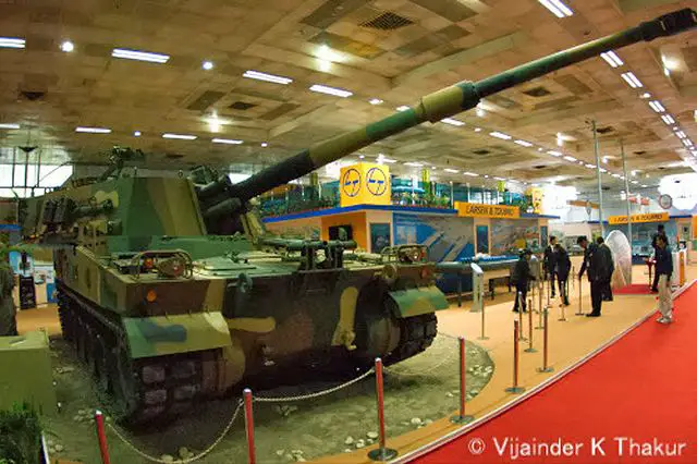 South_Korea_in_partnership_with_India_will_provide_K-9_Vajra_self-propelled_howitzer_to_Indian_army_640_001.jpg