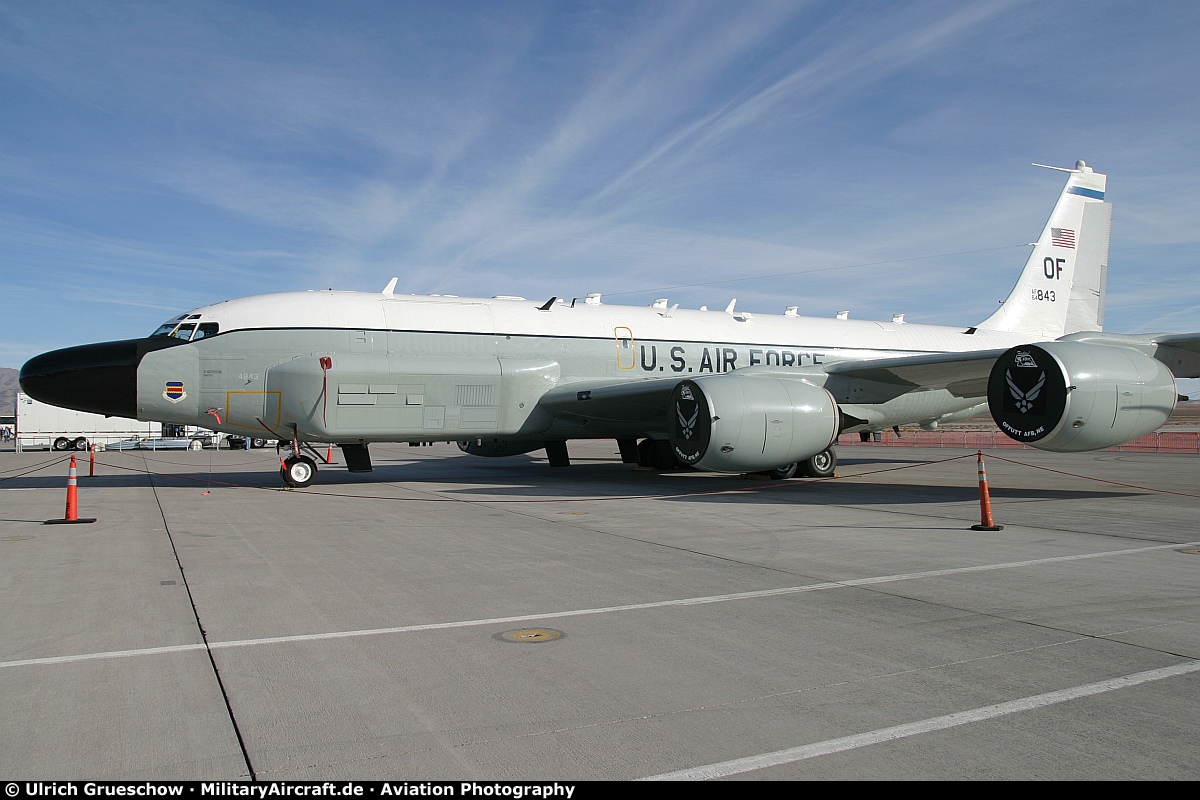 RC-135V_Nellis2010_2066_800.jpg