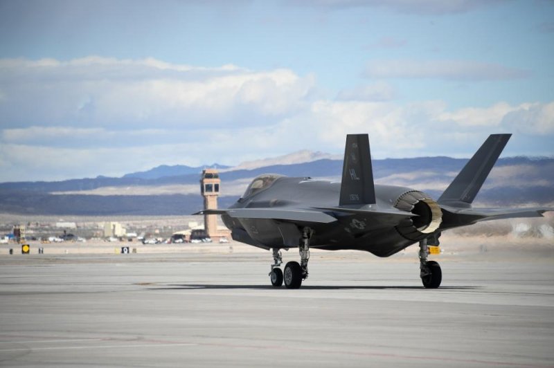 Air-Force-to-reactivate-aggressor-squadron-at-Nellis-for-F-35-training.jpg