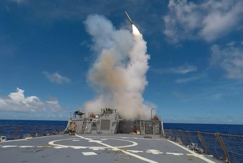 Tomahawk-missiles-to-receive-upgraded-communications-systems.jpg