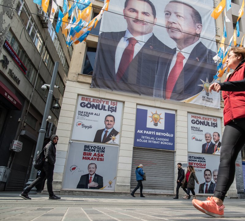 Erdogan-hails-ruling-to-rerun-disputed-Turkey-mayoral-race.jpg