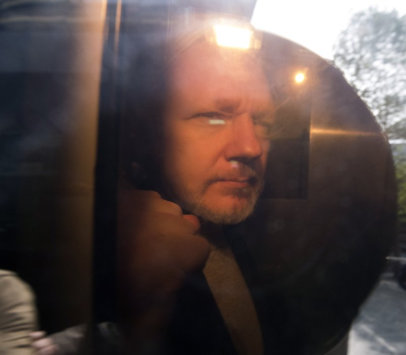 Assange-sentenced-to-50-weeks-in-jail-for-skipping-bail-in-2012.jpg