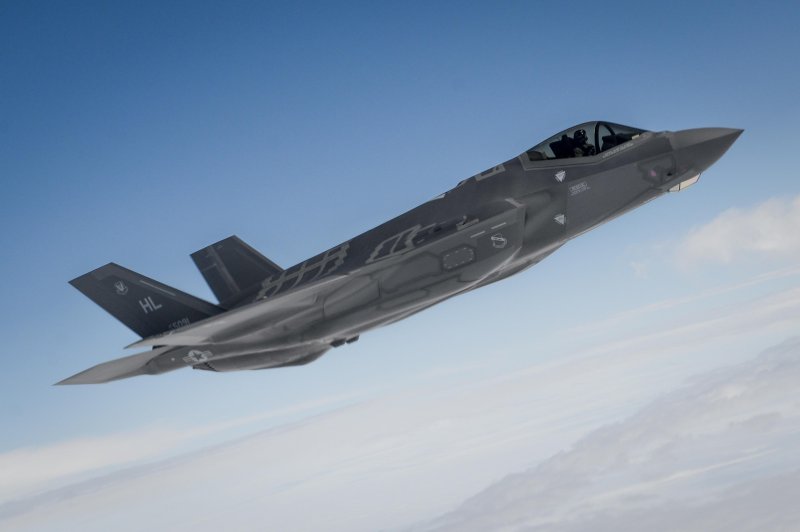 South-Korea-air-force-test-flies-new-F-35A-stealth-fighters.jpg