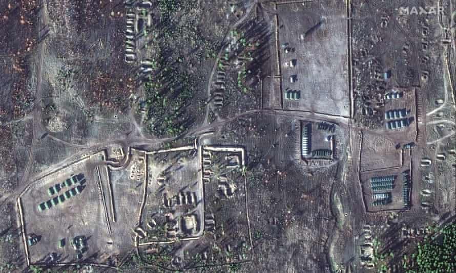 Two satellite photos of the Pogonovo training area on 26 November