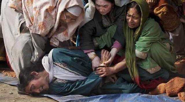 5323 Indian Soldiers raped 30 women in Kashmiri village Kunan 01