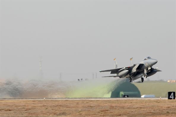 F-15E-takes-off-from-Incirlik-Turkey.jpeg